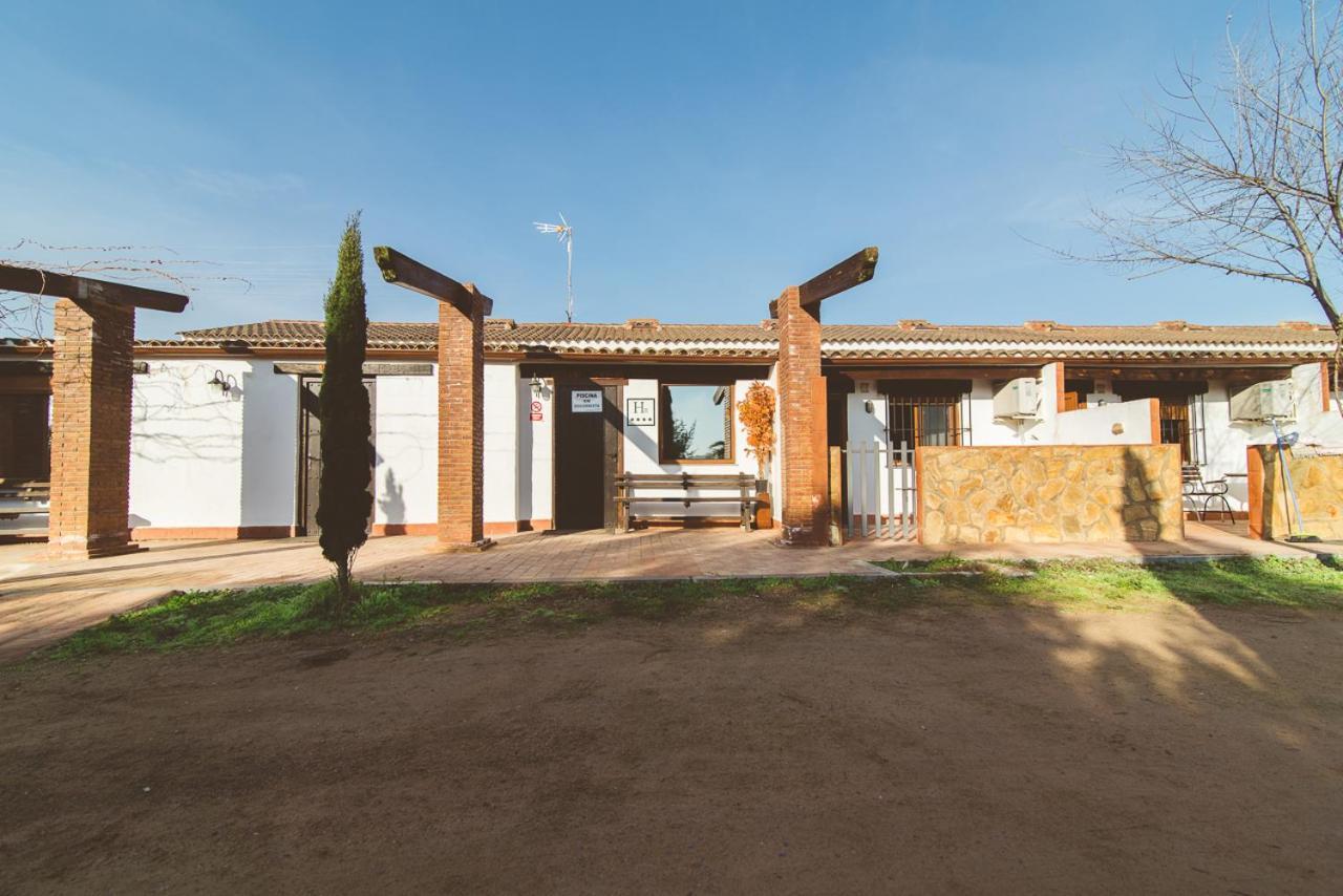 Hotel El Pueblo de Leo Badajoz Exterior foto